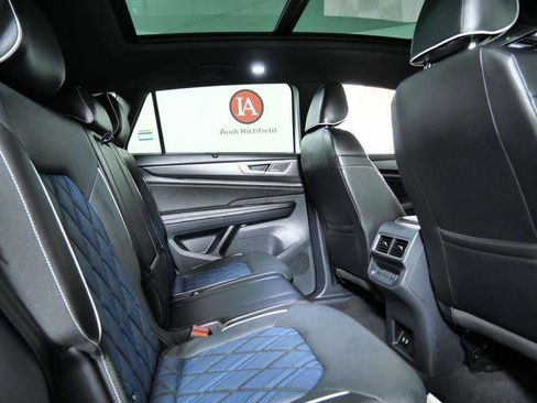 Used 2024 Volkswagen Atlas Cross Sport SEL Premium R-Line image 13