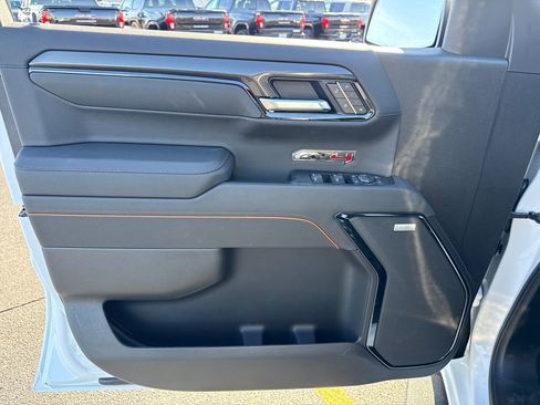 New 2026 GMC Sierra 1500 AT4 w/ AT4 Premium Package AWD/4WD image 16