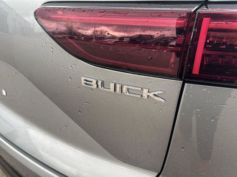 Used 2025 Buick Envision Sport Touring image 6