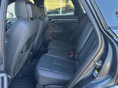 Used 2025 Audi Q3 2.0T Premium Plus w/ Premium Plus Package image 15