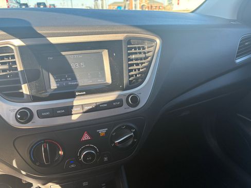Used 2019 Hyundai Accent SE image 19