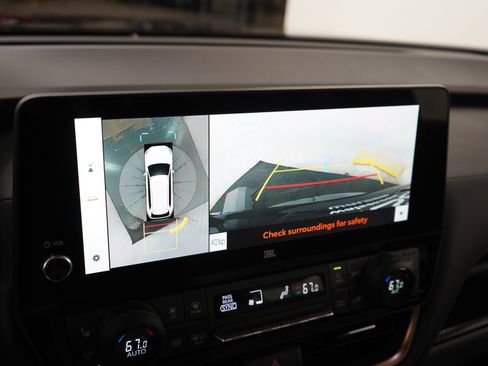 Used 2026 Toyota Grand Highlander AWD Hybrid image 24