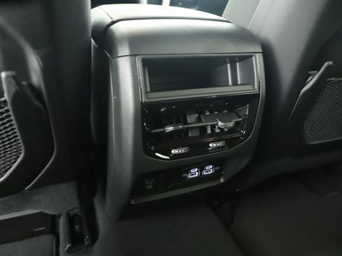 New 2025 Jeep Grand Cherokee Laredo w/ Luxury Tech Group I image 25