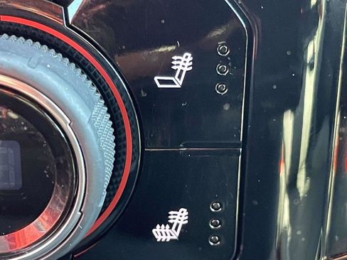 Used 2023 Chevrolet Silverado 1500 LT image 19