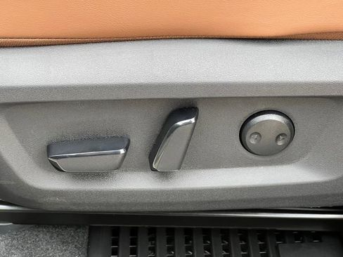 New 2026 Nissan Rogue Platinum AWD/4WD image 9