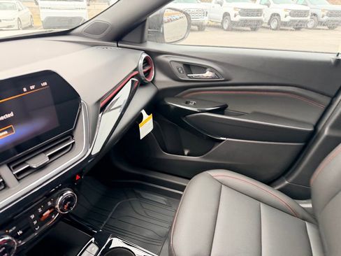 New 2026 Chevrolet Trax RS w/ Driver Confidence Package FWD image 29