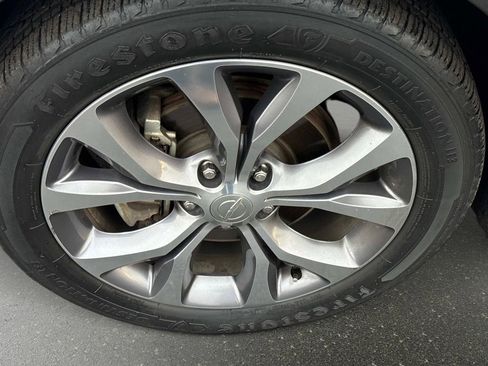 Used 2018 Chrysler Pacifica Limited image 10