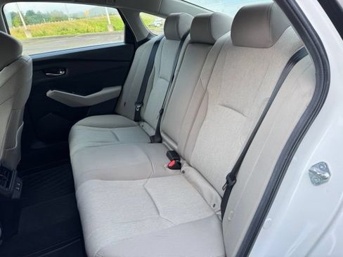 Used 2025 Honda Accord SE image 19