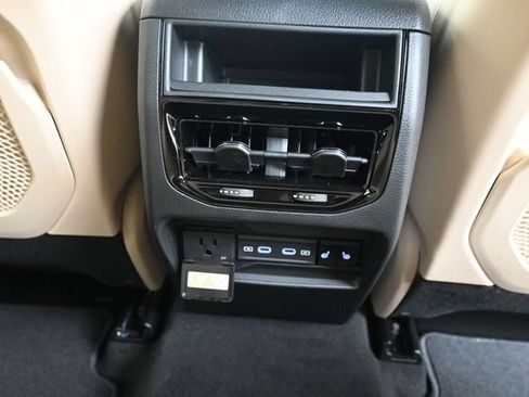 New 2026 Jeep Grand Cherokee Limited RWD image 15