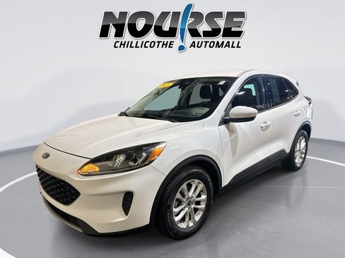 Used 2021 Ford Escape SE FWD image 1