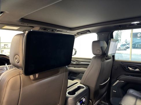 Used 2024 GMC Yukon XL Denali w/ Advanced Technology Package image 22