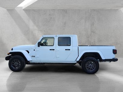 New 2026 Jeep Gladiator Sport