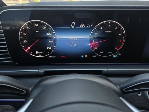 Used 2024 Mercedes-Benz GLS 450 4MATIC image 24