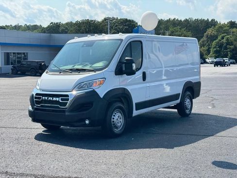Used 2025 RAM ProMaster 2500 w/ U-Haul Equipment Group FWD image 7