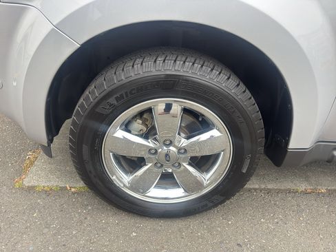 Used 2012 Ford Escape Limited FWD image 23