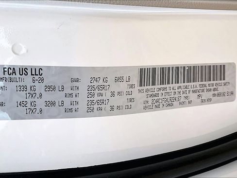 Used 2020 Chrysler Pacifica Touring FWD image 32