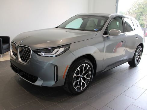 New 2026 BMW X3 xDrive30 w/ Premium Package AWD/4WD image 11