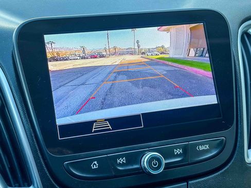 Used 2024 Chevrolet Malibu LT image 27