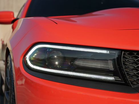 Used 2016 Dodge Charger SRT w/ Harman/Kardon Audio Group image 7