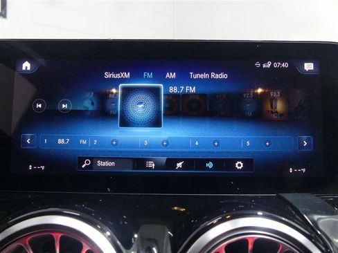 Used 2023 Mercedes-Benz GLA 250 image 41