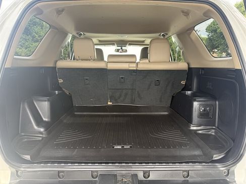 Used 2018 Toyota 4Runner Limited AWD/4WD image 30