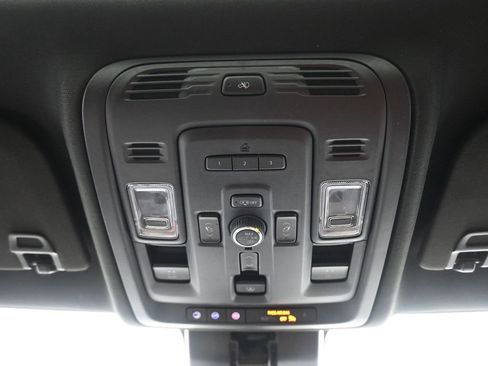 Used 2023 GMC Yukon XL Denali Ultimate image 30