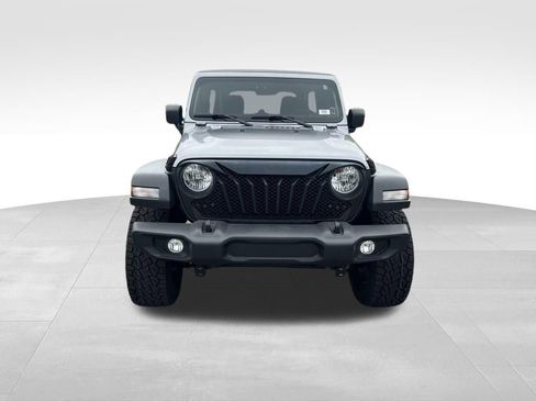 Used 2020 Jeep Wrangler Unlimited Sport image 2
