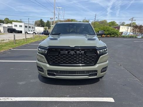 New 2026 RAM 1500 Express AWD/4WD image 2