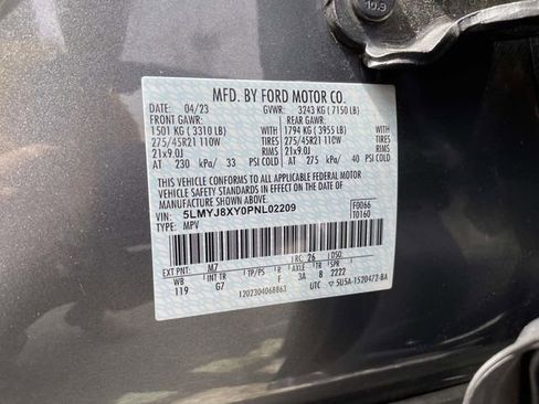 Certified 2023 Lincoln Aviator Grand Touring w/ Equipment Group 301A AWD/4WD image 33