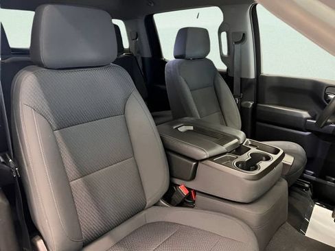 Used 2020 Chevrolet Silverado 1500 Custom w/ Custom Value Package AWD/4WD image 11