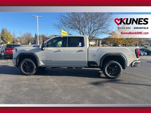 New 2026 GMC Sierra 2500 AT4 w/ AT4 Premium Plus Package image 9