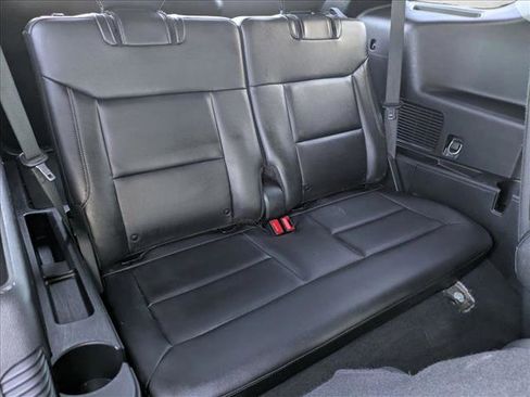 Used 2023 Ford Explorer Limited image 21