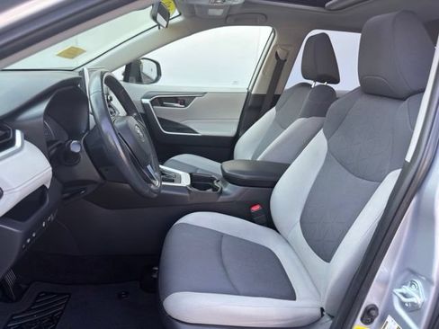 Used 2019 Toyota RAV4 XLE w/ Convenience Package AWD/4WD image 21