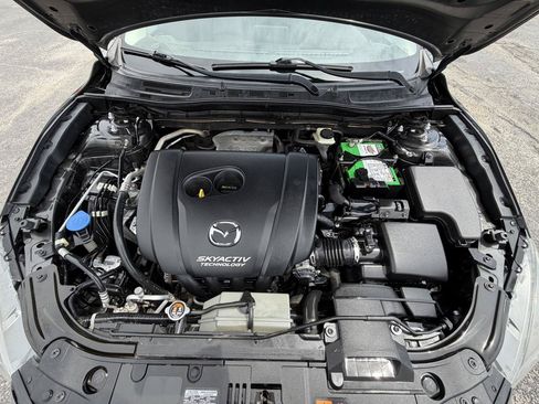 Used 2017 MAZDA MAZDA3 Touring FWD image 19