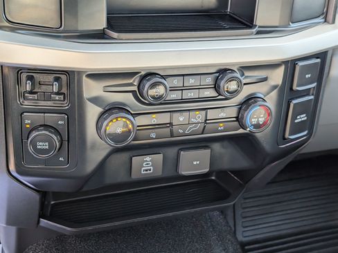 Used 2024 Ford F550 4x4 Regular Cab Super Duty image 21