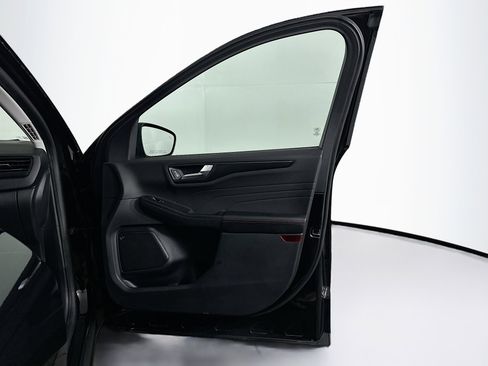 Used 2022 Ford Escape SEL w/ SEL Stealth AWD Package image 32