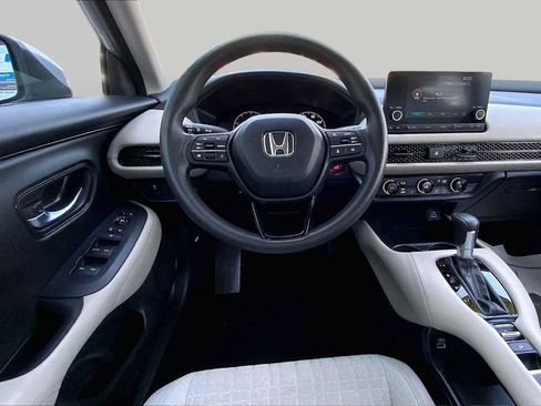 Used 2023 Honda HR-V LX image 6
