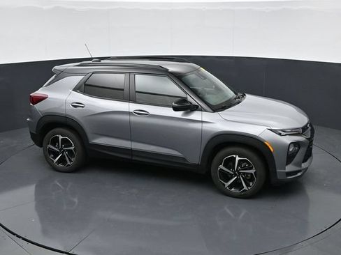 Used 2023 Chevrolet TrailBlazer RS FWD image 29