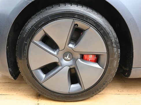 Used 2023 Tesla Model 3 Standard Range RWD image 39