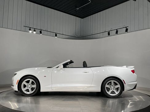 Used 2019 Chevrolet Camaro LT RWD image 10