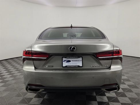Used 2018 Lexus LS 500 F Sport image 4