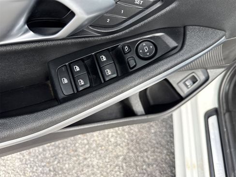 Used 2020 BMW 330i Sedan w/ Convenience Package image 15