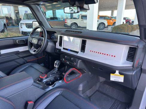 Used 2025 Ford Bronco Stroppe Edition image 31