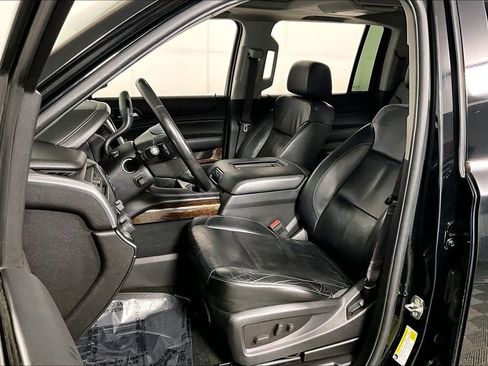Used 2016 Chevrolet Suburban LT image 25