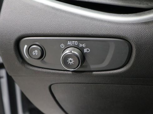 Used 2023 Chevrolet Malibu LT FWD image 32