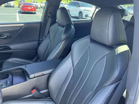 Certified 2023 Lexus ES 350 F Sport w/ Accessory Package (Z1) FWD image 9