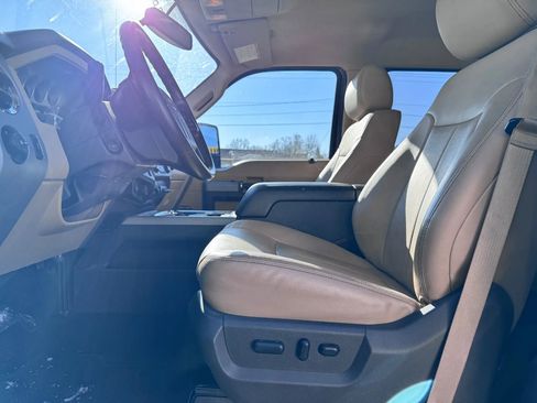 Used 2015 Ford F350 Lariat w/ Chrome Package image 19