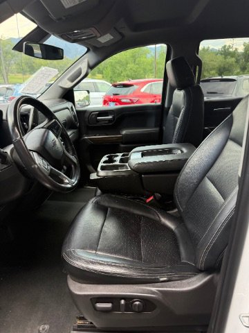 Used 2022 Chevrolet Silverado 1500 RST w/ LPO, Blackout Package AWD/4WD image 11