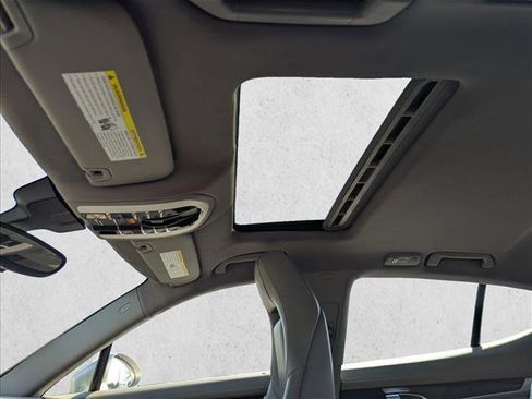 Used 2011 Porsche Panamera 4 image 21