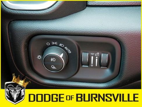 Used 2023 RAM 1500 Laramie AWD/4WD image 26